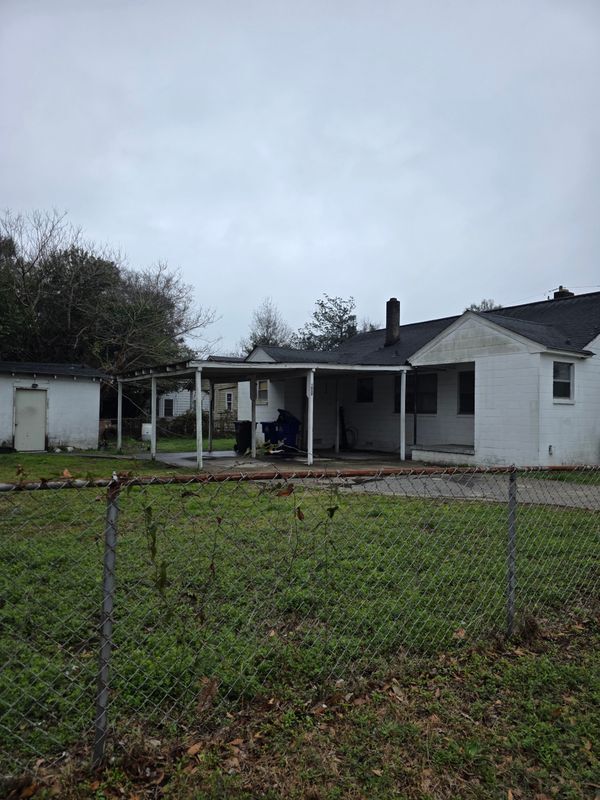 Foto del edificio - 1924 Calvert St
