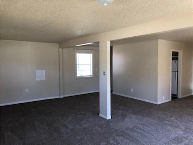 Foto del edificio - 2209 Dogwood Pl