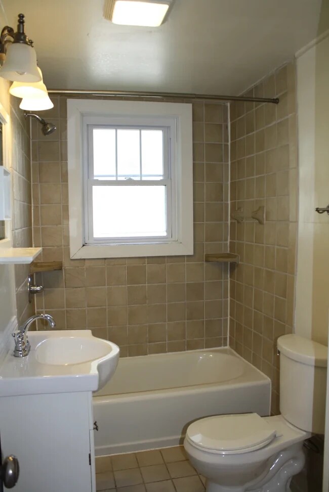 Foto del edificio - 726 E Hunter Ave