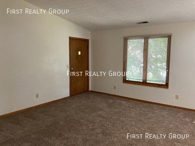 Foto del edificio - 1318 Lyons Rd