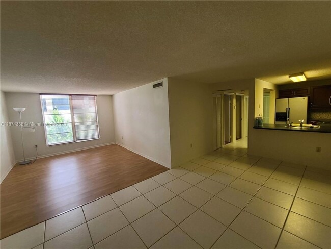 Foto del edificio - 210 SW 11th St