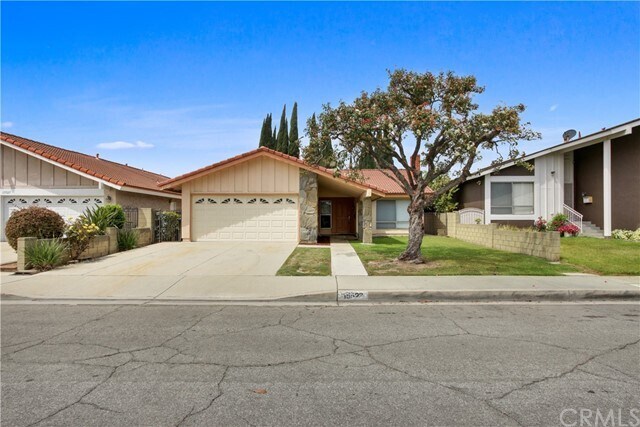 Foto principal - 15523 Bechard Ave