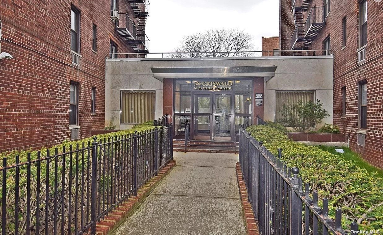 14105 Pershing Crescent Unit 511, Queens, NY 11435 Condo for Rent in