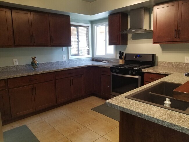 Foto del edificio - 3133 W 108th St