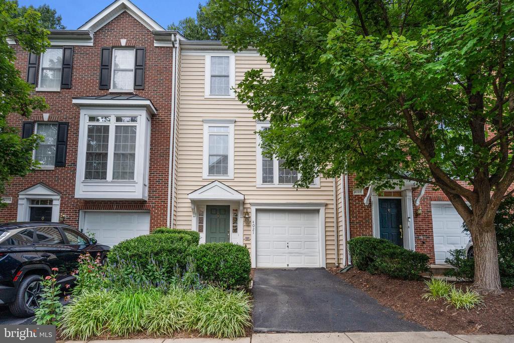 Foto principal - 4021 Fairfax Center Hunt Trail