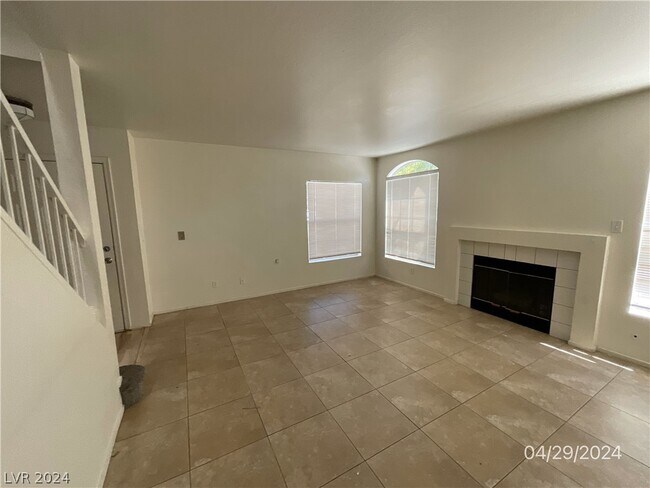 Foto del edificio - 2608 Peat Moss Ave