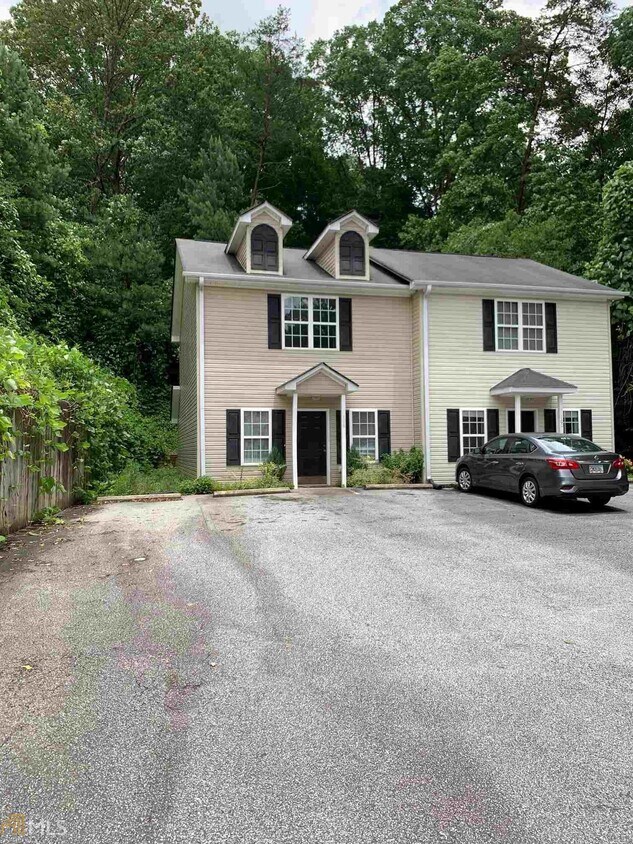 Primary Photo - 106 Cane Creek Commons Dr
