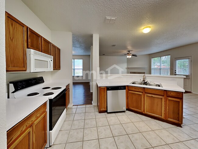 Building Photo - 2863 Deer Ridge Dr