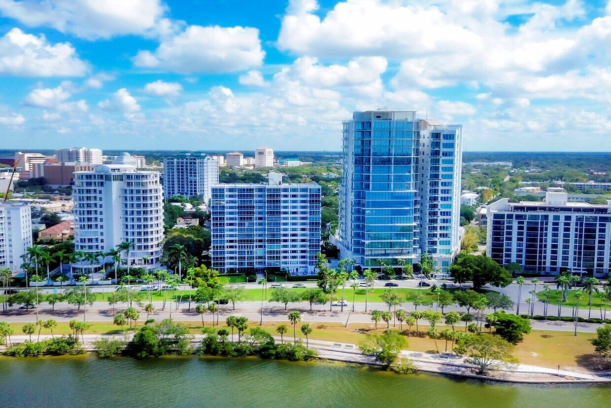 Foto principal - 555 S Gulfstream Ave