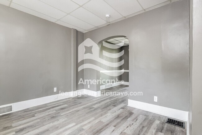 Foto del edificio - 2206 Harrison St