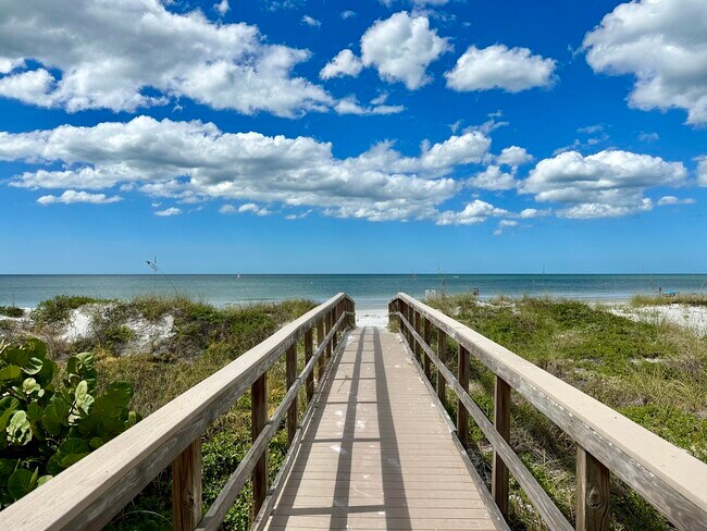 Foto del edificio - 135 178th Ave W