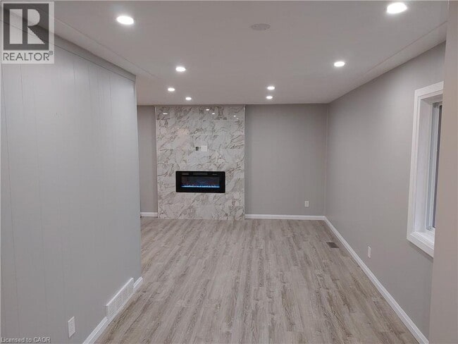 Building Photo - 8 Noel Crescent