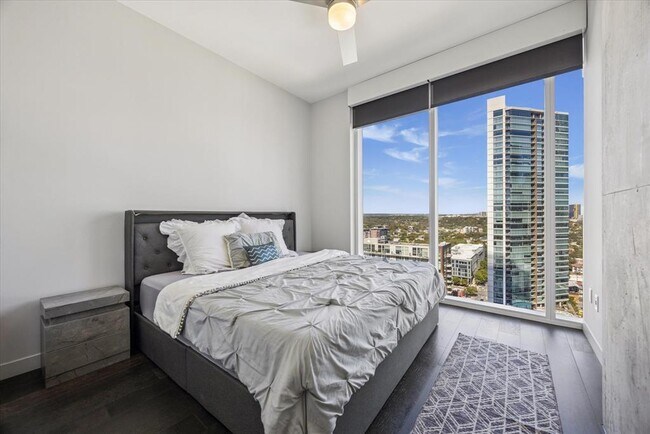 Building Photo - 301 West Ave