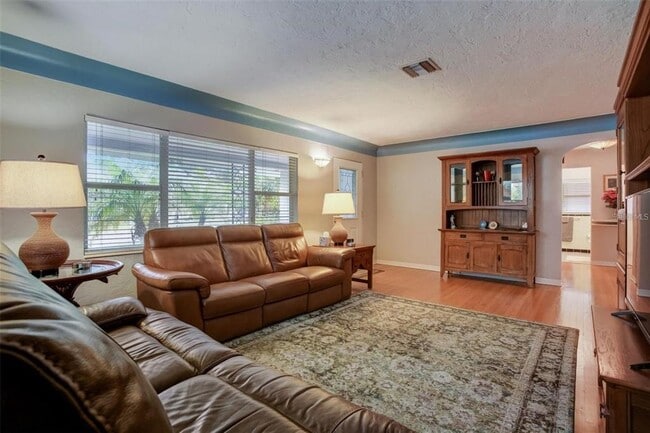 Foto del edificio - 2930 9th Ave N