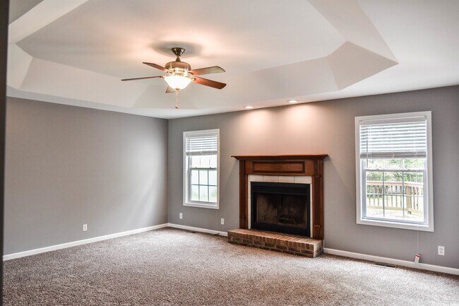 Foto del edificio - Pet Friendly Three Bedroom!