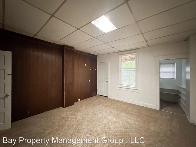 Building Photo - 2 br, 2 bath House - 4409 Falls Rd