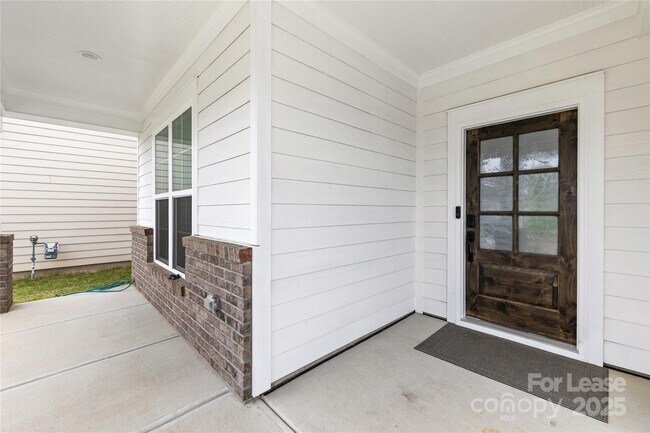 Building Photo - 6104 Balham Ct