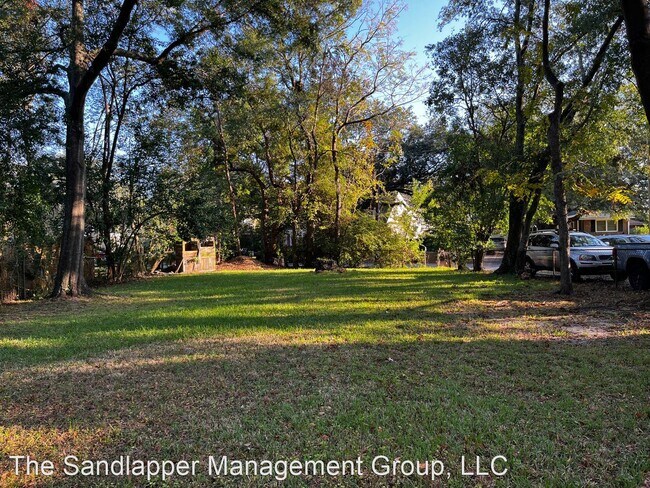 Building Photo - 2 br, 2 bath House - 725 Woodward Road