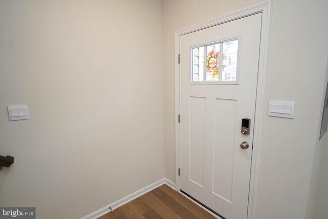 Foto del edificio - 819 Mersey Ln