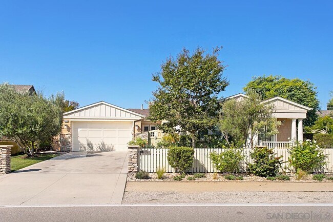 Building Photo - 1938 Sheridan Rd