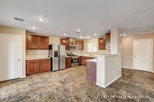 Foto del edificio - 312 Snow Dome Ave