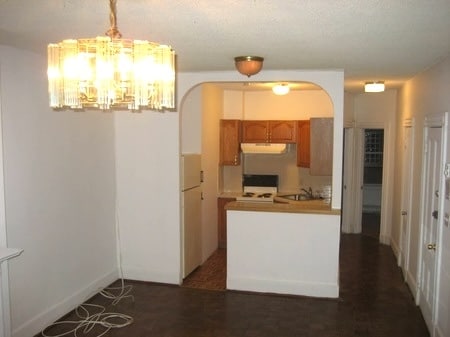 Building Photo - 46 Saint Germain St