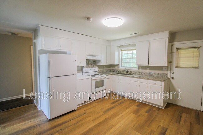 Foto del edificio - 1026 Harbor View Rd