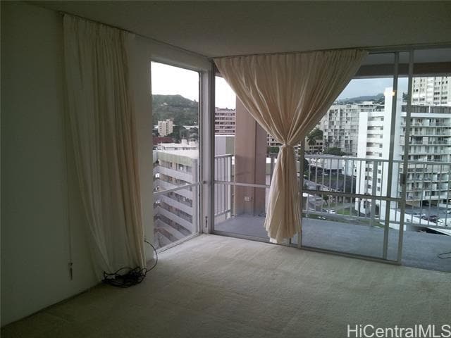 Building Photo - 1617 Ke’eaumoku St