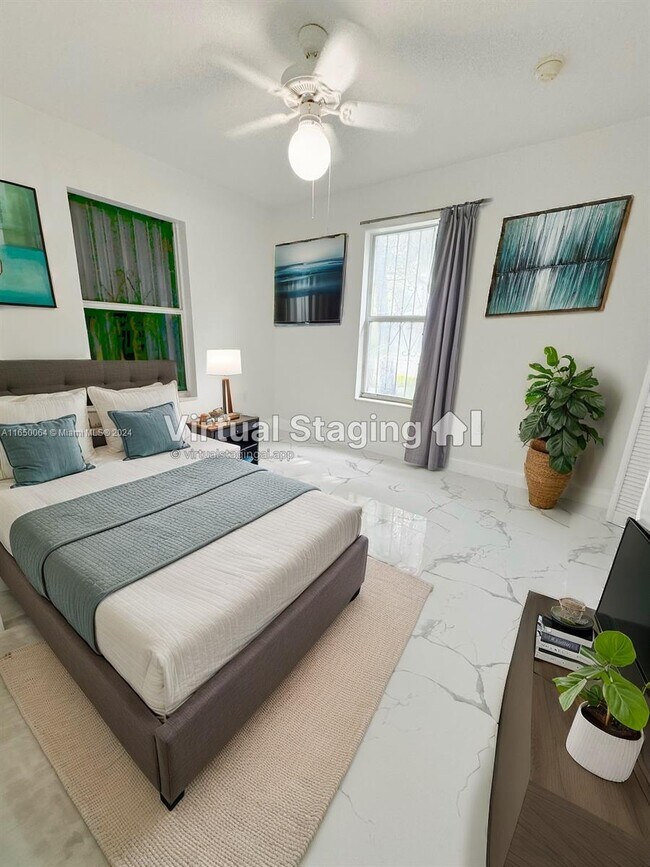 Foto del edificio - 1858 NW 1st Pl
