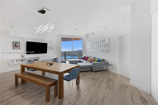 Foto del edificio - 17111 Biscayne Blvd