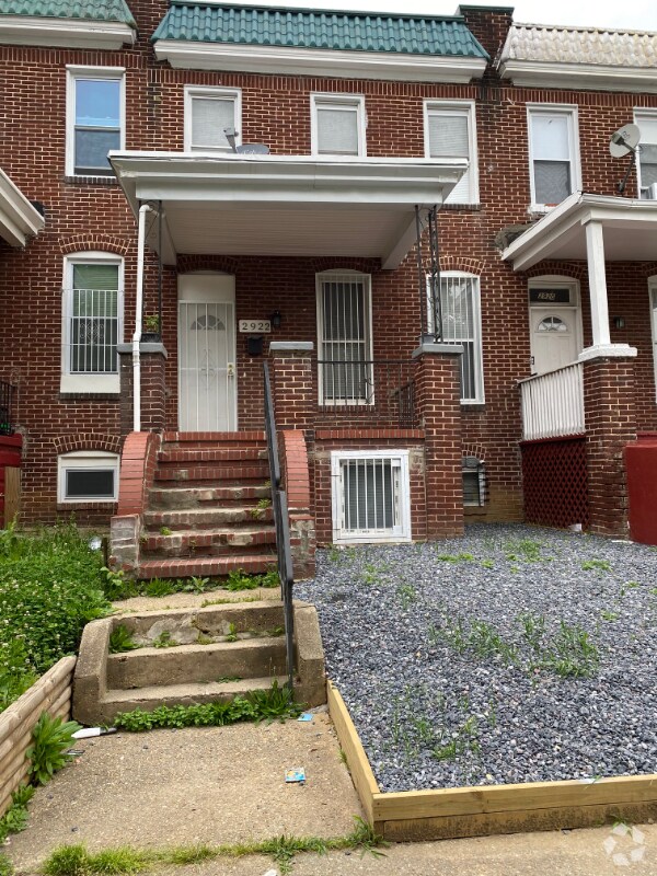 Towanda Park Apartments for Rent with Hardwood Floors Baltimore, MD