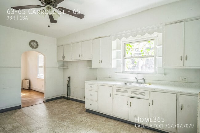 Building Photo - Precious Remodeled 3 bed 1 bath Unit at Pi...