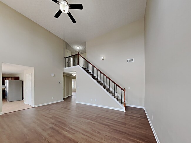 Building Photo - 95 Dairyland Dr
