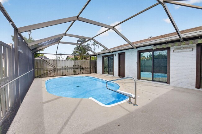 Building Photo - 9939 Boca Gardens Trl