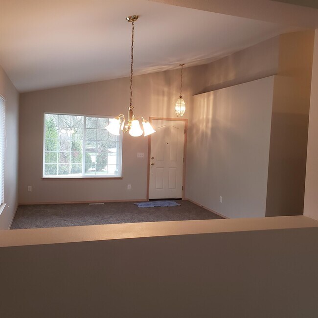 Foto del edificio - 5729 65th St NE