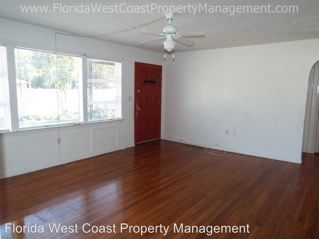 Foto del edificio - 4704 Swift Rd