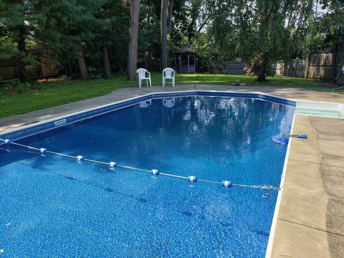 Foto principal - 261 Upper Ferry Rd