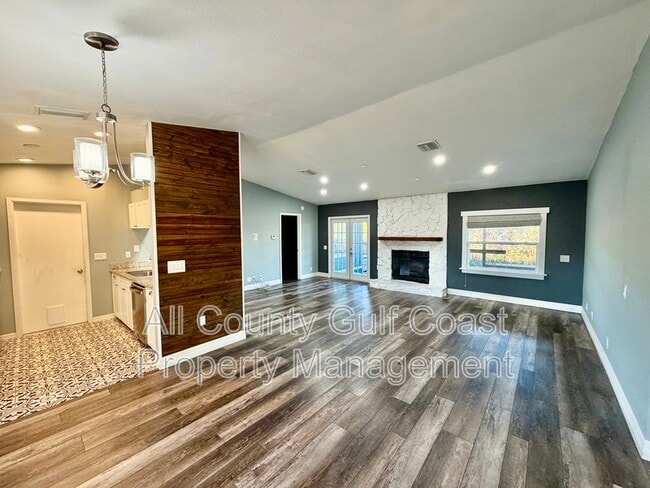 Building Photo - 8035 56th Ct E