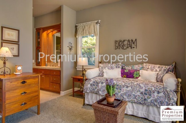 Building Photo - 141 Brodia Way