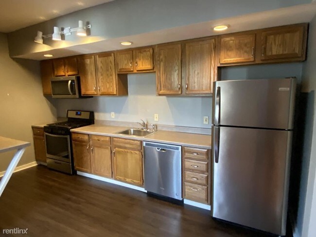 Foto del edificio - 2 br, 2.5 bath House - 49 Albert St