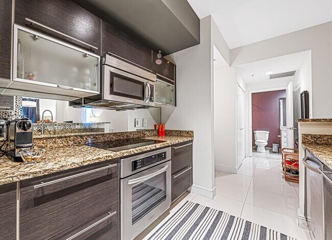 Foto del edificio - 550 Okeechobee Blvd