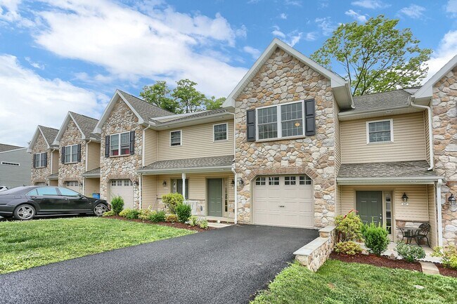 Foto del edificio - 346 Melbourne Ln