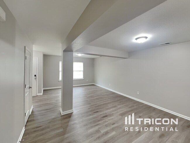 Foto del edificio - 1343 Green Turf Ln