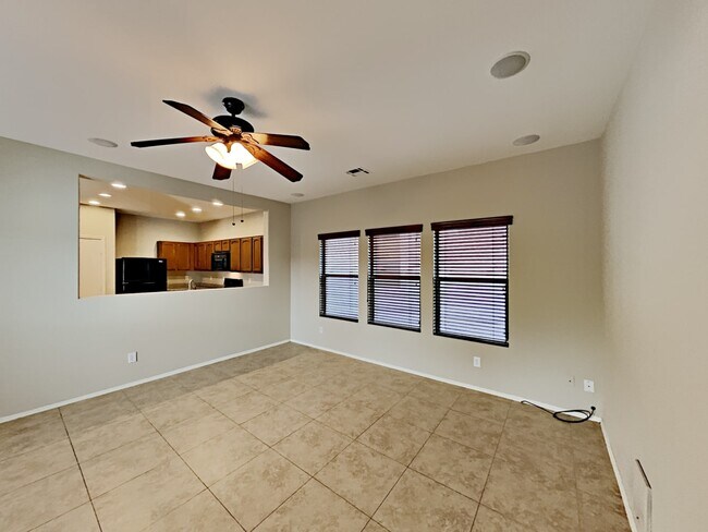 Foto del edificio - 21110 E Duncan St