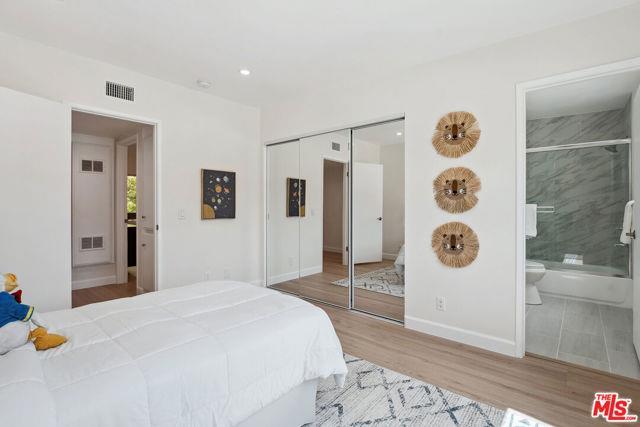 Foto del edificio - 17109 Palisades Cir
