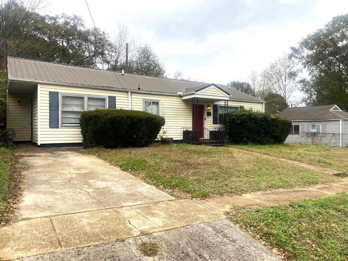 Foto principal - 921 Garywood Pl