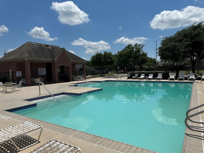 Foto del edificio - 5526 Stoneridge Ct
