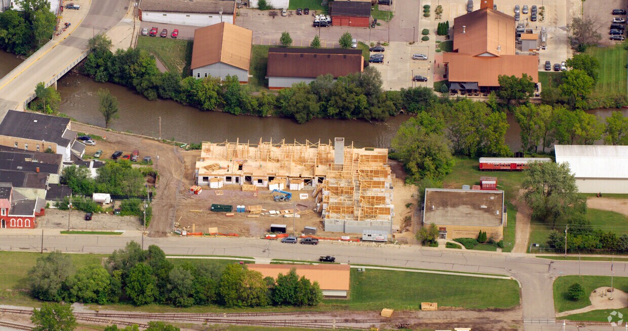 Rapid River Apartments Apartments in Baraboo, WI
