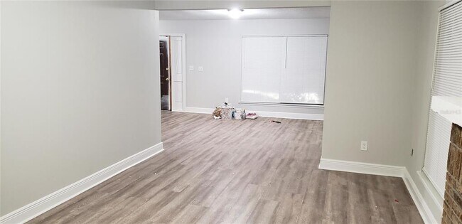 Building Photo - 14815 Winding Creek Ct