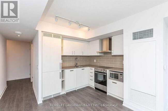 Photo du bâtiment - 125 Redpath Ave